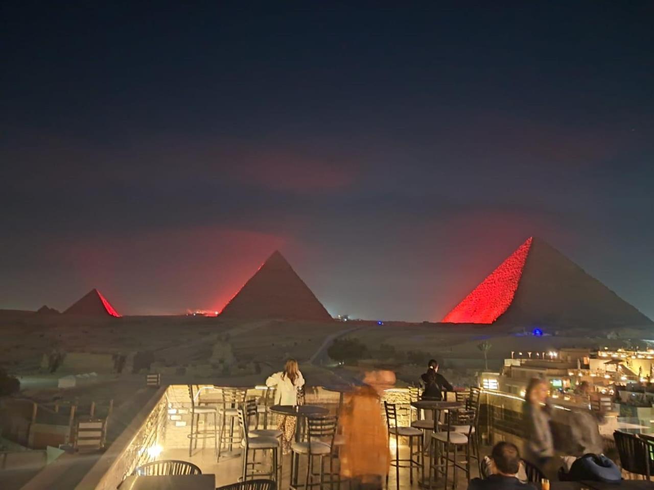 Pyramids East Inn Kafret el-Gabal Exteriér fotografie
